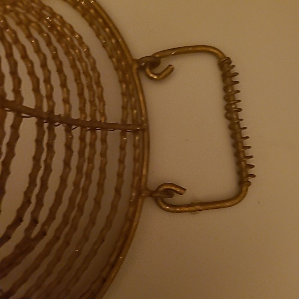 Wire Wrapped Basket - Picture 4 of 7